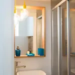 Casa Do Castelo 1- Work Or Relax In The Historic Heart Of Lisbon! *