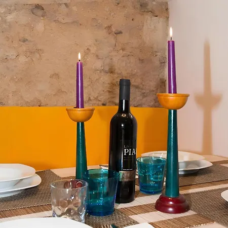 Casa Do Castelo 1- Work Or Relax In The Historic Heart Of Lisbon!