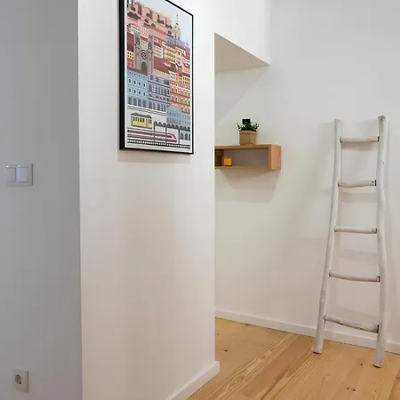 Casa Do Castelo 1- Work Or Relax In The Historic Heart Of Lisbon! ליסבון