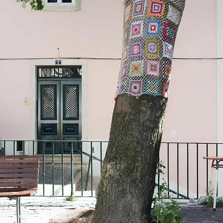 Casa Do Castelo 1- Work Or Relax In The Historic Heart Of Lisbon!