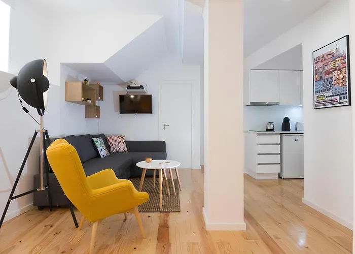 شقة Casa Do Castelo 1- Work Or Relax In The Historic Heart Of Lisbon!